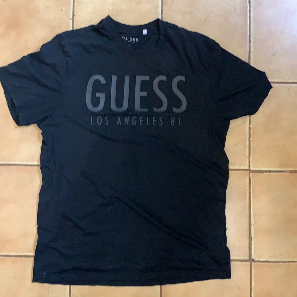 Guess tshirt